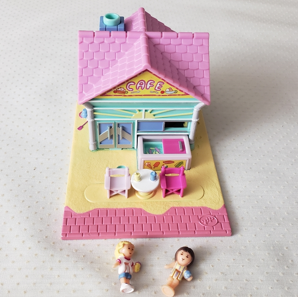 Vintage Polly Pocket Beach Cafe